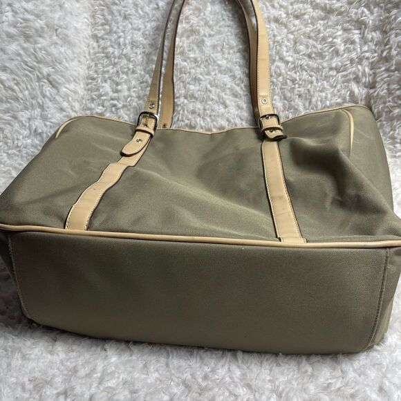 Nine West extra large tote bag Olive green fabric beige faux leather trim &strap